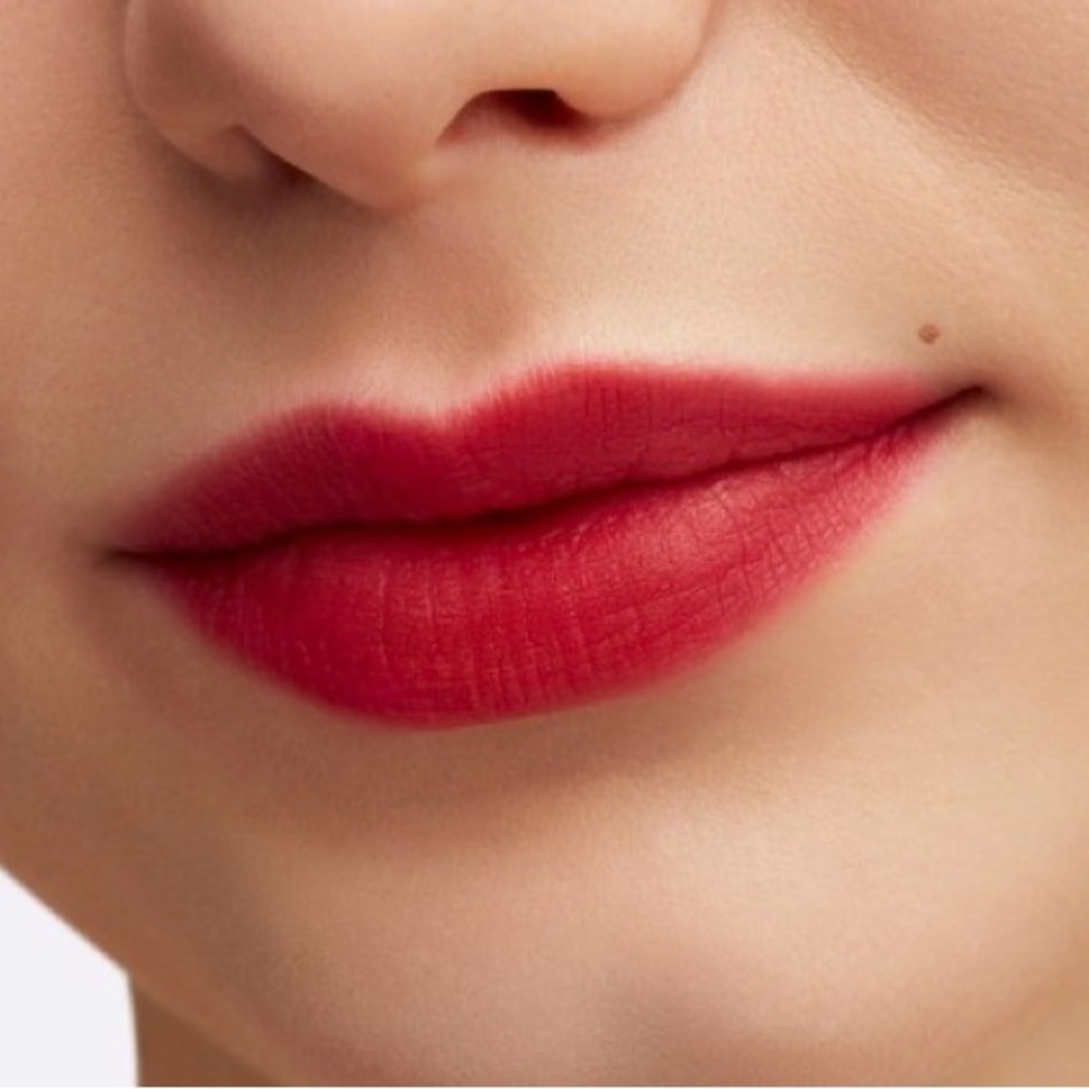 💋 RUBY BOO a MAC POWDER KISS LIP + CHEEK MOUSSE. RETAIL $27. **NEW. - Picture 2 of 8